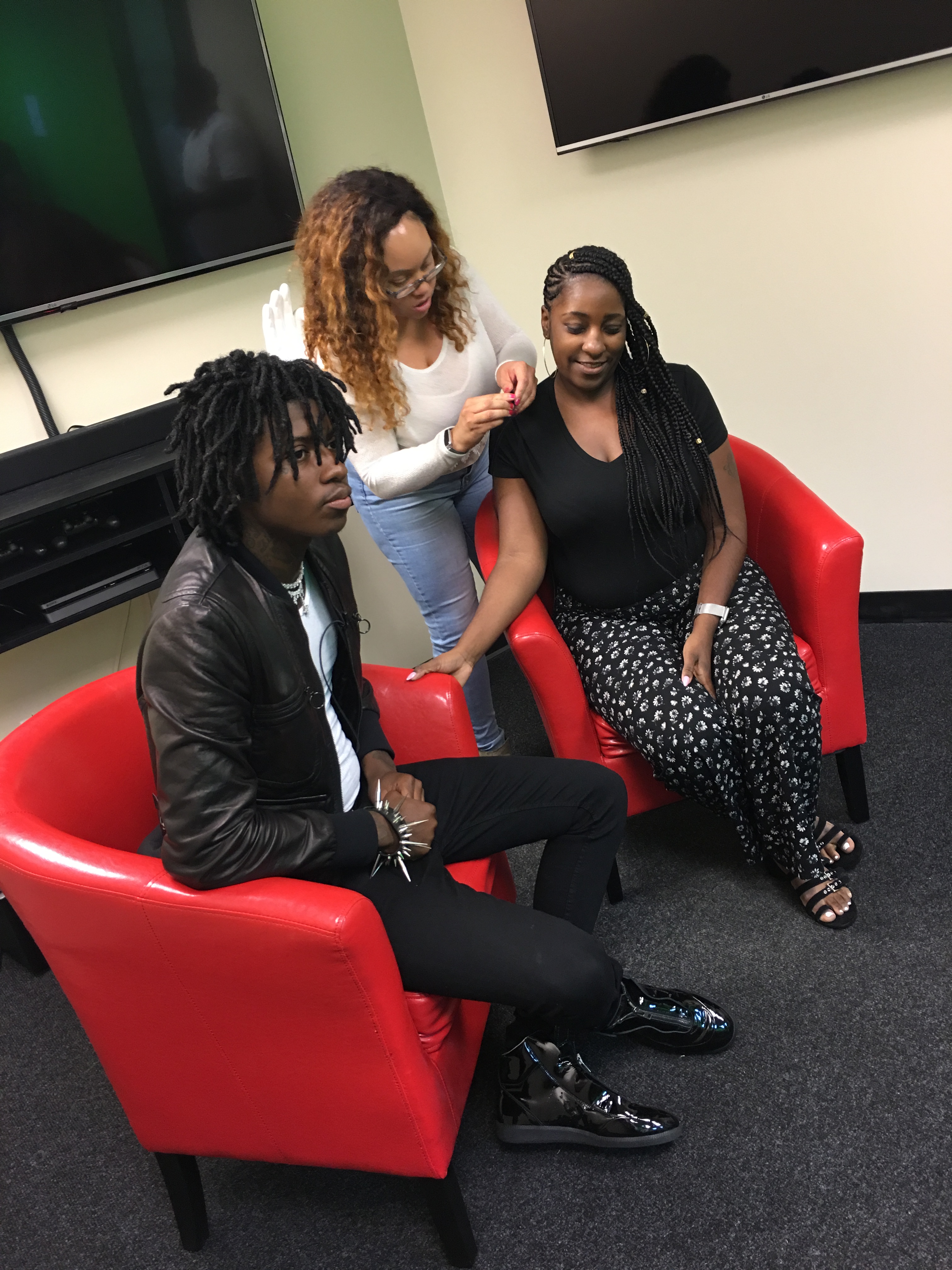 Blogging On The Block with SahBabii